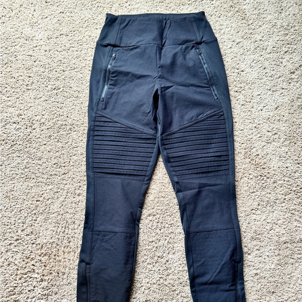 Athleta motto pants
